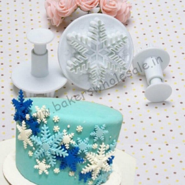 3pcs/Set Christmas Snowflake Plunger Cutter Cake Mold DIY Fondant Cake Sugar craft Décor Baking Tools Cake Making Cutter - Image 4